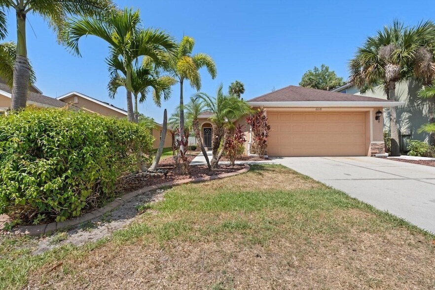 Foto principal - 6018 Oak Mill Terrace