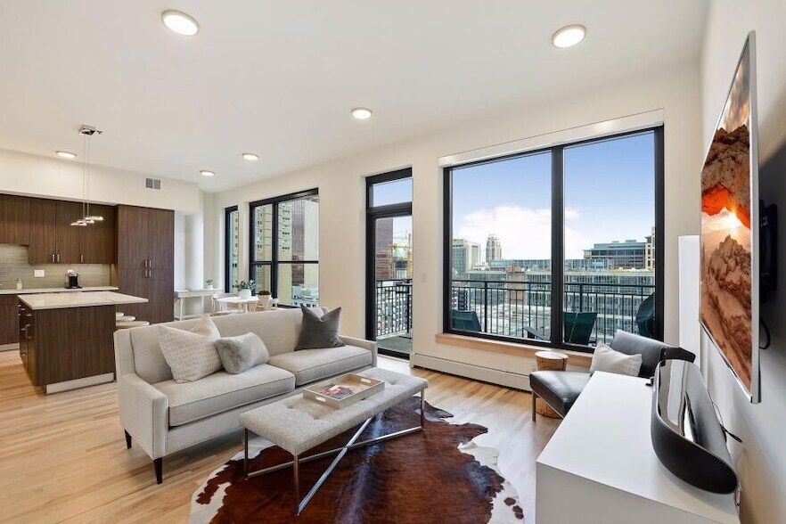Foto principal - 740 Portland Ave