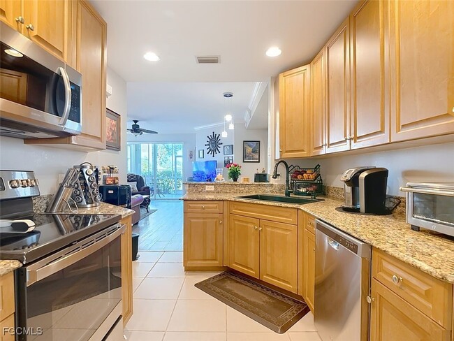 Foto del edificio - 11971 Champions Green Way