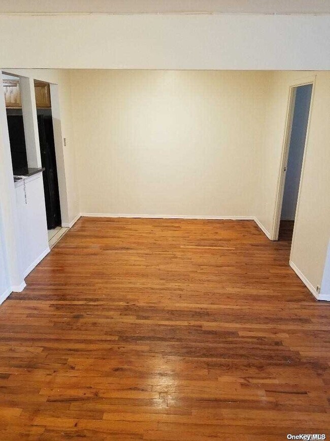 Foto del edificio - 43-35 223rd St