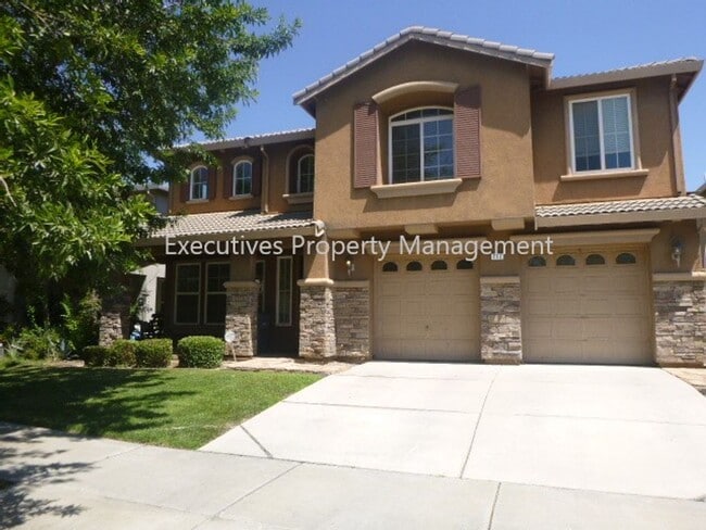 Photo - 717 Round Hill Dr House