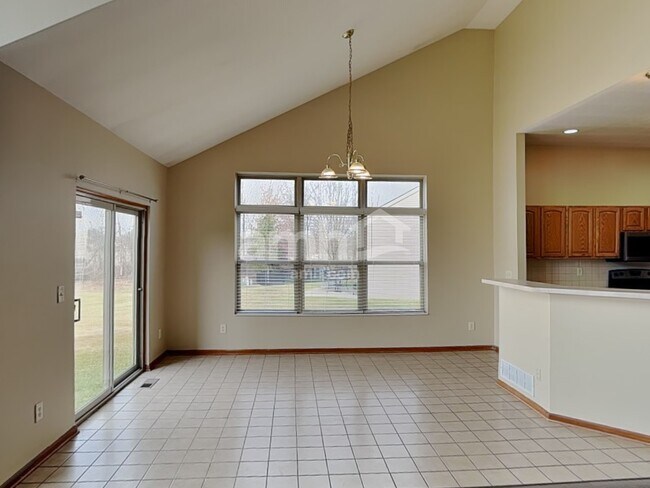 Foto del edificio - 160 Whittington Pl