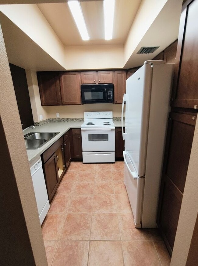 Building Photo - 951 N. Camino Seco (85710)