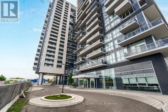 Building Photo - 2087 Fairview St