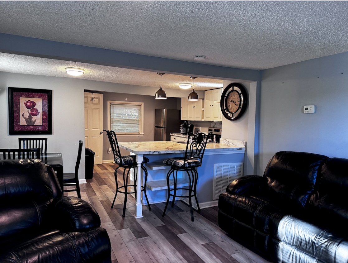Primary Photo - Room in House on Kannapolis Hwy