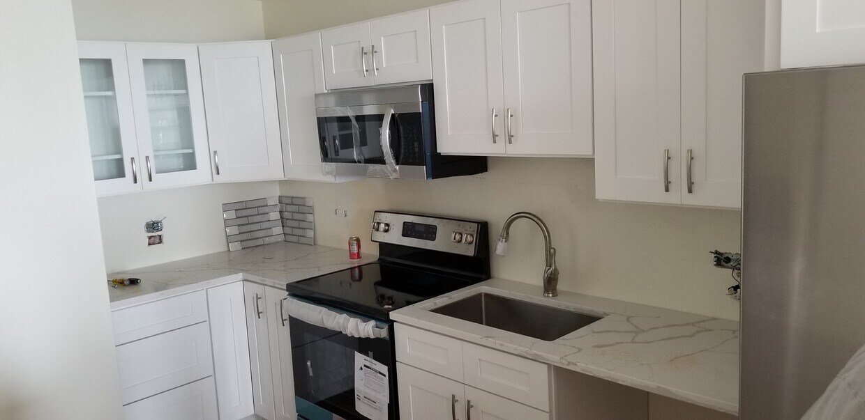 Foto principal - 1660 N LaSalle Dr