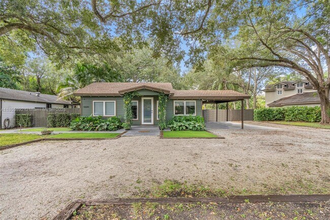 Building Photo - 6830 SW 69th Ave