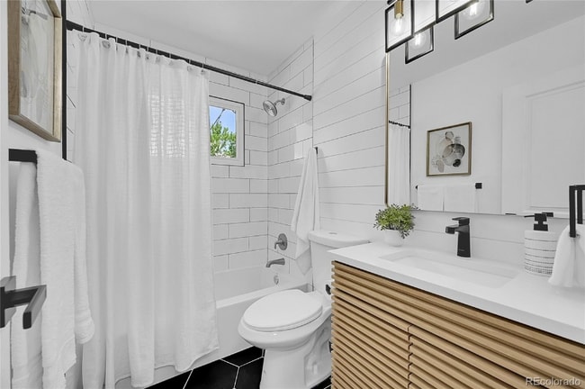 Photo - 461 W 71st Ave House