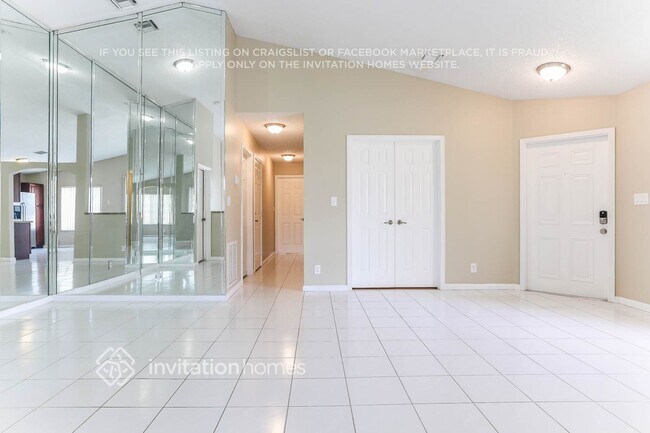 Foto del edificio - 1401 Banyan Cir