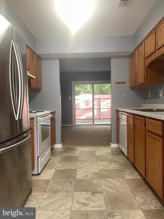 Building Photo - 46295 Mako Way