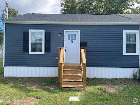 Building Photo - 102 Bertha Cir