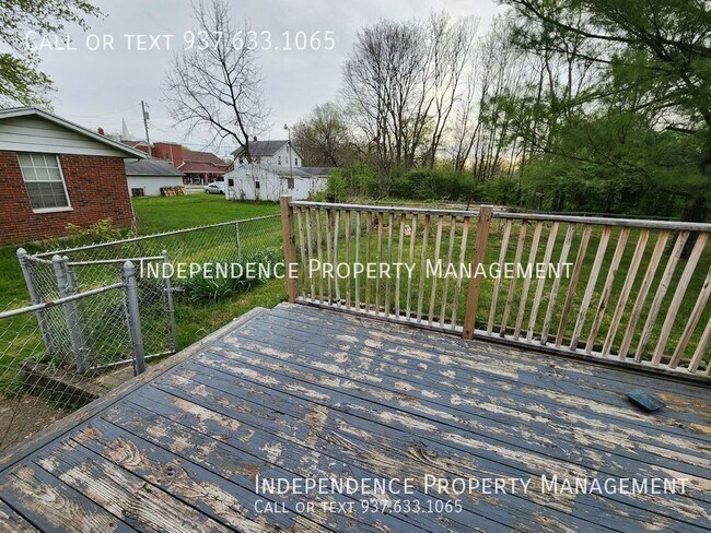 Building Photo - Sunrise Bungalow  **LOWERED RENT WITH FREE...
