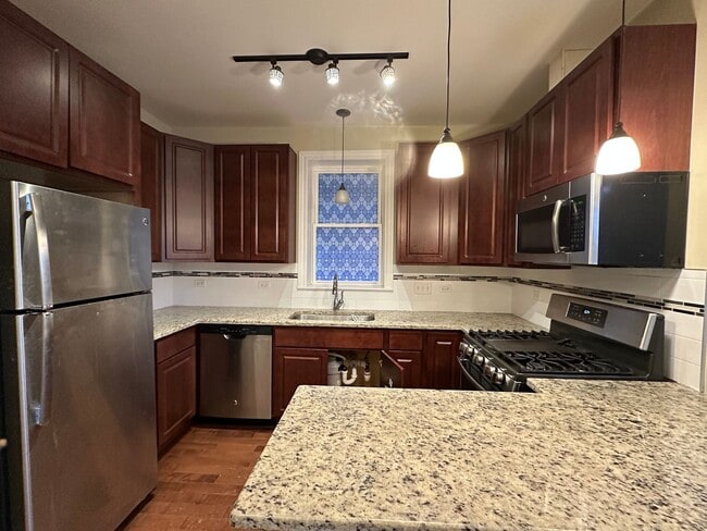 Building Photo - 2649 W 21st Pl