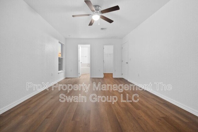 Building Photo - 25 Inconnu Dr