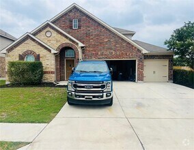 Building Photo - 100 Plantain Dr