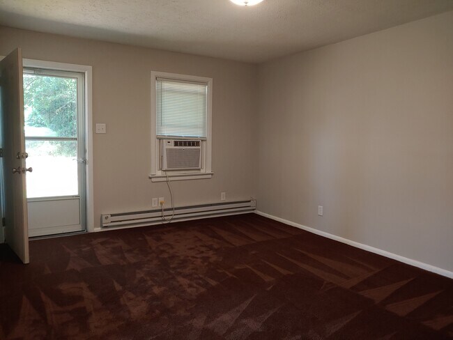Building Photo - 404 N Claiborne St