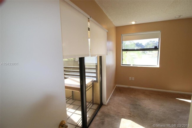 Foto del edificio - 1188 N Hiatus Rd