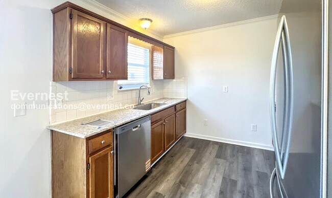 Foto del edificio - 1021 SE Steeple Dr