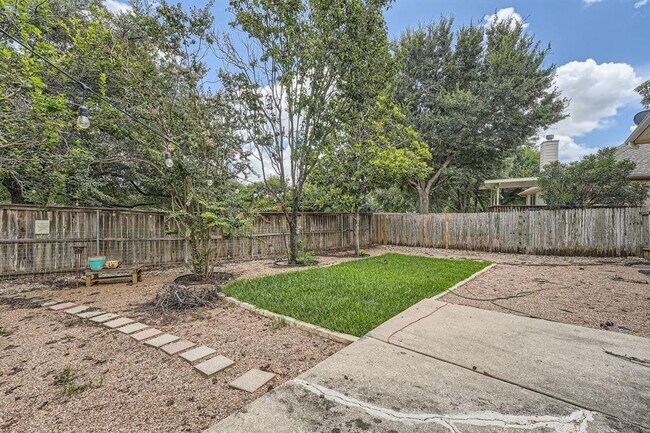 Foto del edificio - 14813 Jacks Pond Rd