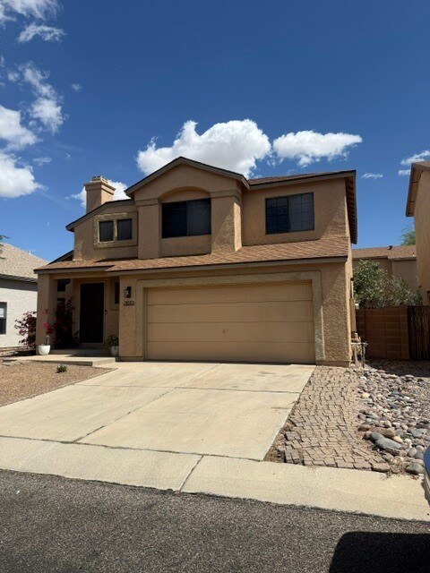 Foto del edificio - FOR RENT