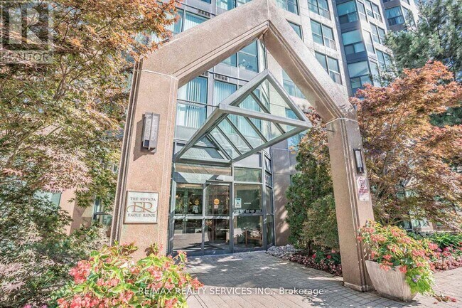 Photo du bâtiment - 2177 Burnhamthorpe Rd W