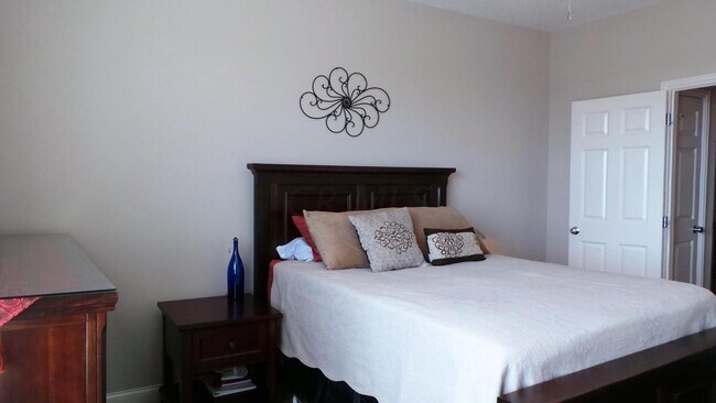 Foto del edificio - 6337 Chetti Dr