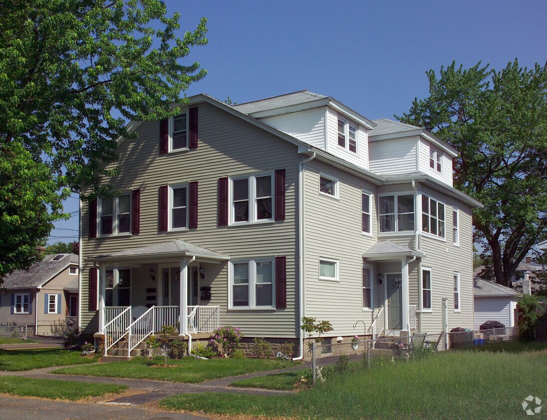 Primary Photo - 100 Cote Ave