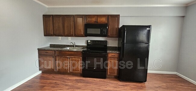 Foto del edificio - 2854 W Sylvania Ave