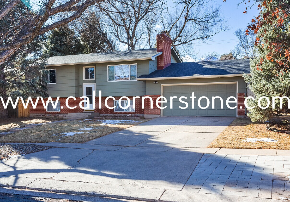 Primary Photo - 1334 Pike Dr