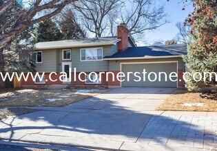 Building Photo - 1334 Pike Dr