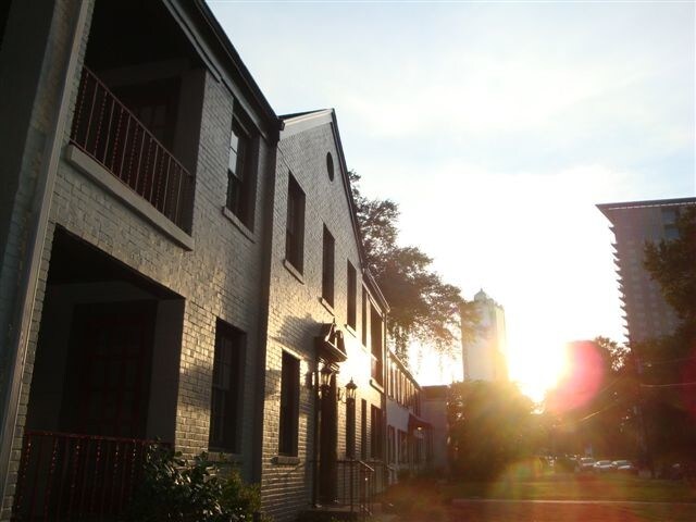 Building Photo - 87 Sheridan Dr NE
