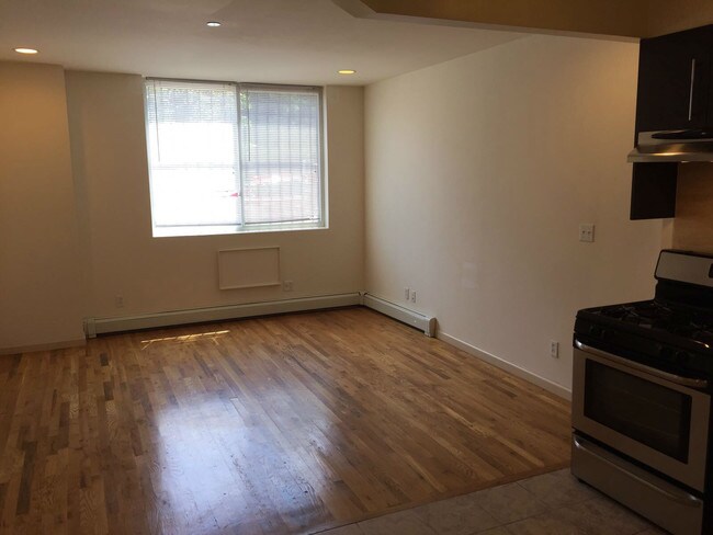 Building Photo - 6709 Austin St