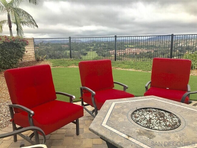 Foto del edificio - 5360 Greenwillow Ln