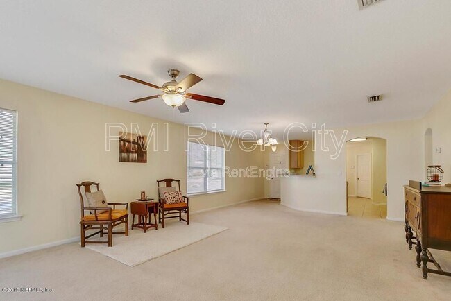 Foto del edificio - 3800 Pebble Brooke Circle South