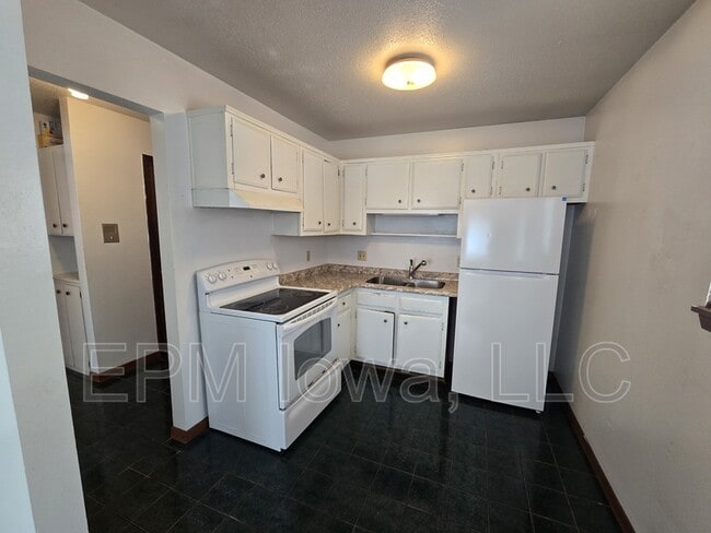 Building Photo - 209 Baltimore St