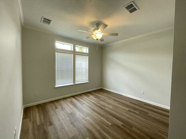 Foto del edificio - 34616 Ballyhoo Dr