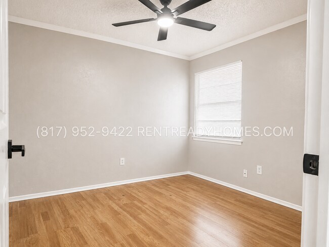 Building Photo - 7452 Darien St