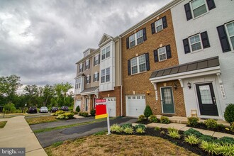 Building Photo - 6034 Camerons Ferry Dr