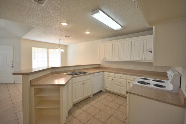 Building Photo - 3208 110th St
