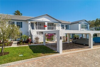 Building Photo - 832 Tanbark Dr