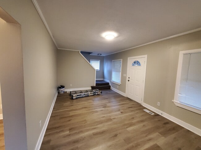 Living Room - 2806 Hoover Ave