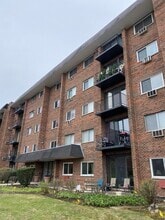Building Photo - 4721 St Joseph Creek Rd