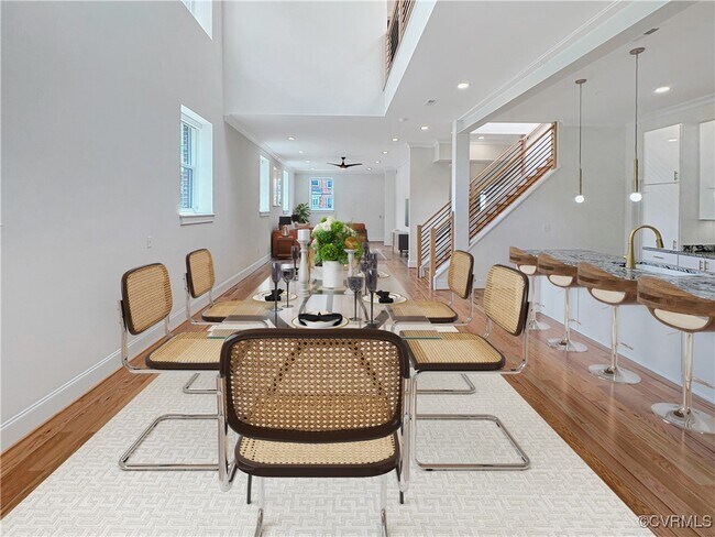 Foto del edificio - 3215 Stuart Ave