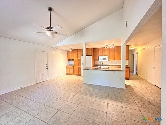 Building Photo - 129 Riverside Dr
