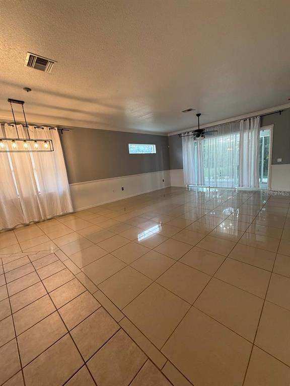 Foto del edificio - 132 Golf Aire Blvd