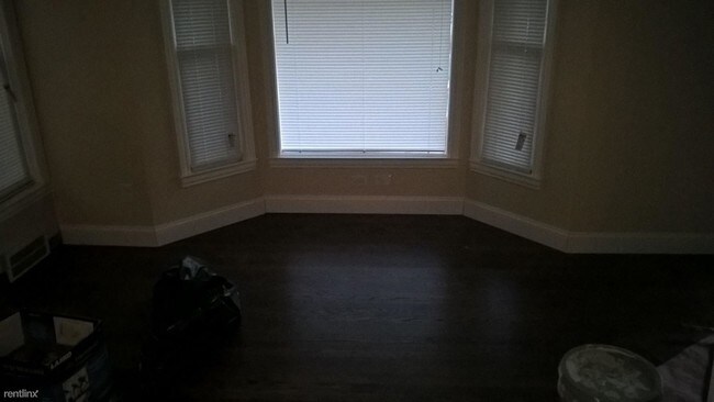Foto del edificio - 15871 Collingham Dr