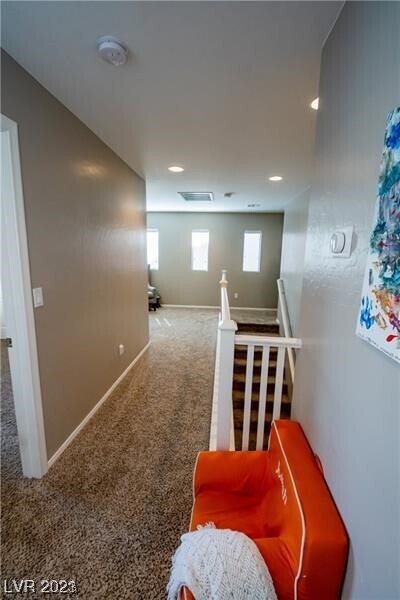 Foto del edificio - 10414 Lilac Square Ave