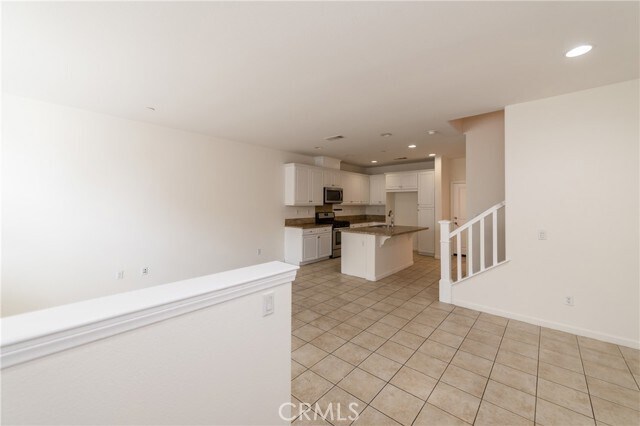 Building Photo - 3042 E Via Fiano