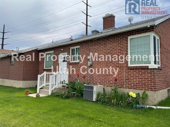 Building Photo - 2 Bedroom Home in Orem!