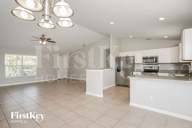 Building Photo - 11049 Euler Avenue